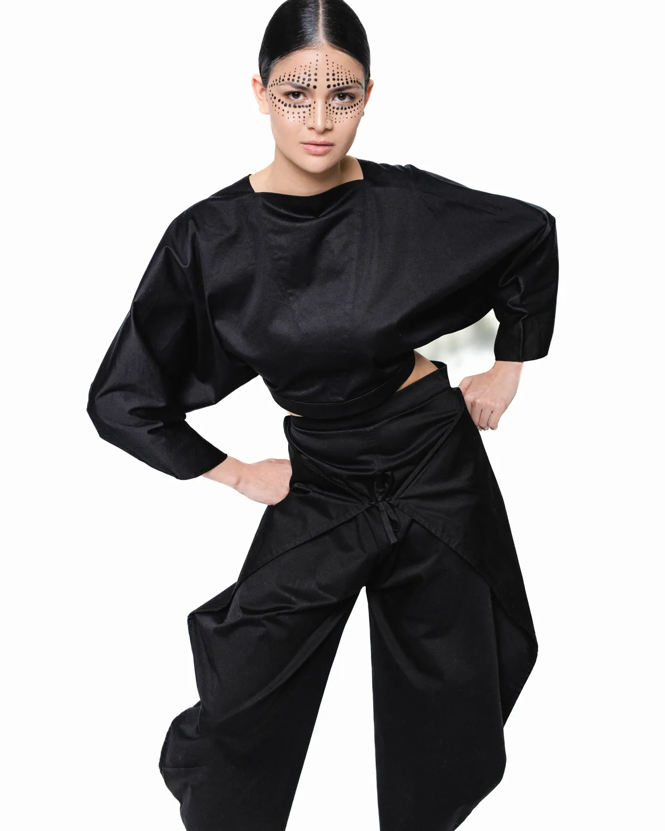 POSADO_CREAMODITE_FASHIONALIVE_KRISTENWICCE_WEB-48_1_11zon